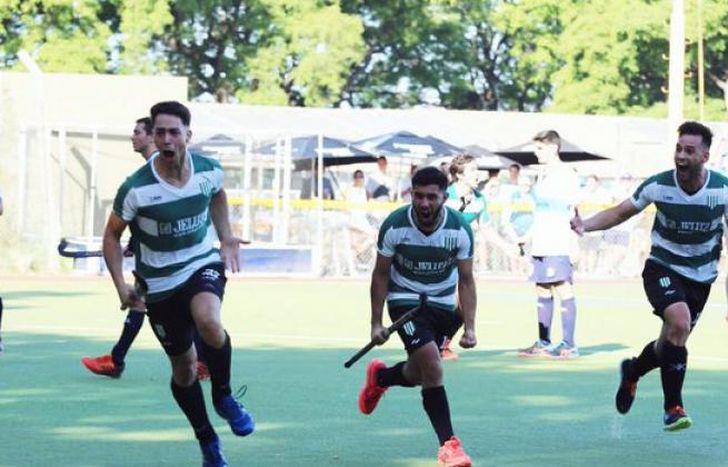 Banfield ganó la ida y ahora juega en Luis Guillón.