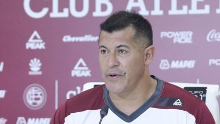 Almirón quiere potenciar el equipo para la recta final del año. Almirón quiere potenciar el equipo para la recta final del año.