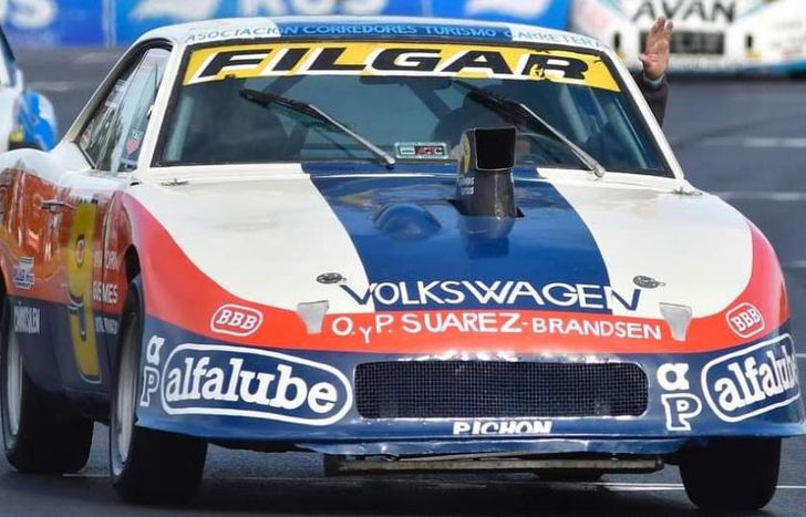 Réplica del Dodge de los hermanos Suárez.