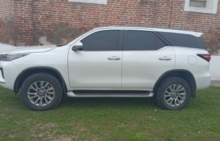 La camioneta que manejaba el vecino de Lomas.