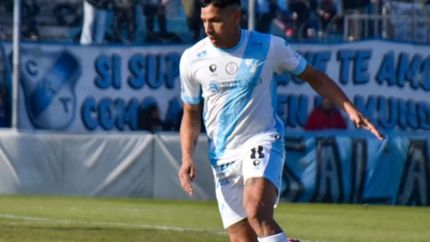 Emanuel Ibáñez piensa en el duelo de Temperley ante Deportivo Madryn. Emanuel Ibáñez piensa en el duelo de Temperley ante Deportivo Madryn.