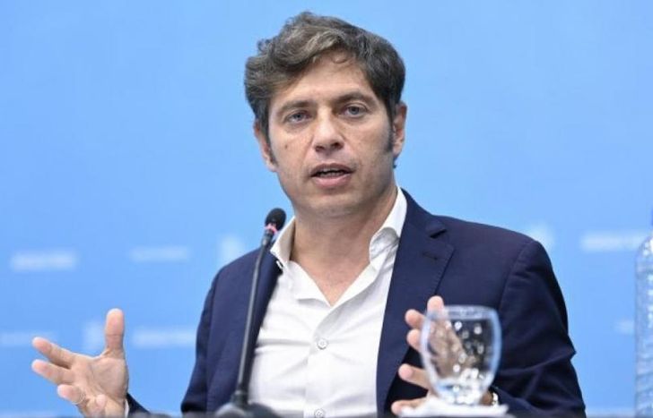Axel Kicillof convocó a una reunión a estatales y docentes para discutir paritarias.