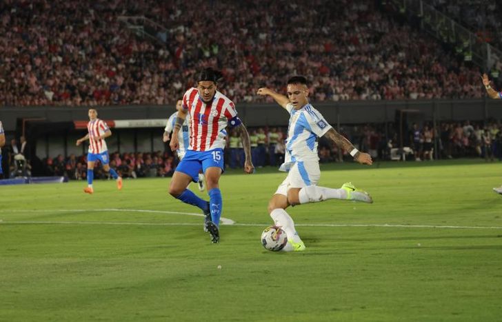 Zurdazo de Lautaro Martínez para el gol argentino.