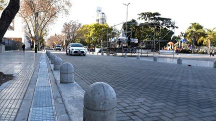 Construyeron una nueva calzada y renovaron las veredas.