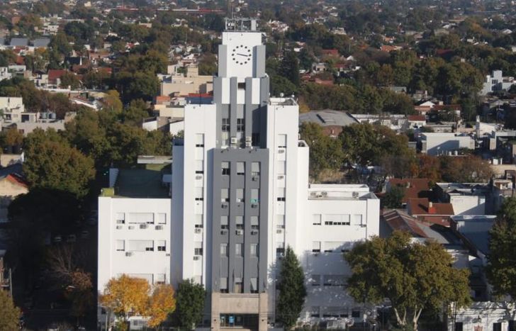 Los límites del distrito, que se fijaron en febrero de 1865, eran mucho más amplios.