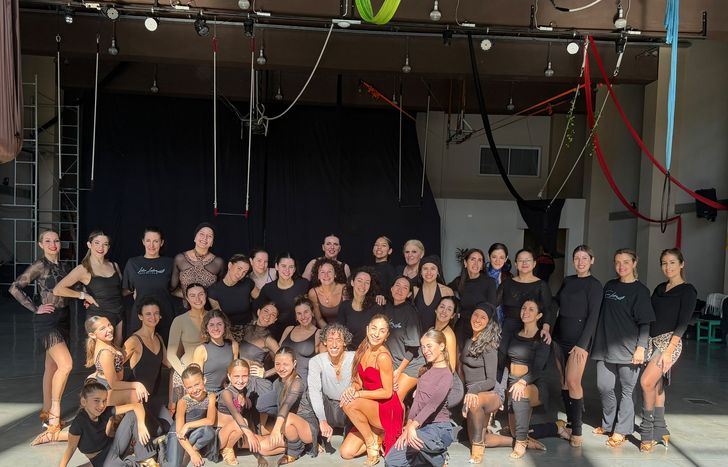 La profesora de Lomas de zamora Micaela Grimoldi coordina dos grupos de ballroom.