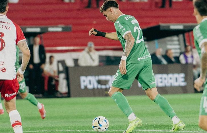 El atacante no puede convertir y Banfield lo sufre.