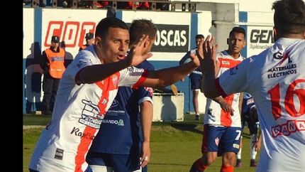 talleres sufrio el empate en el final