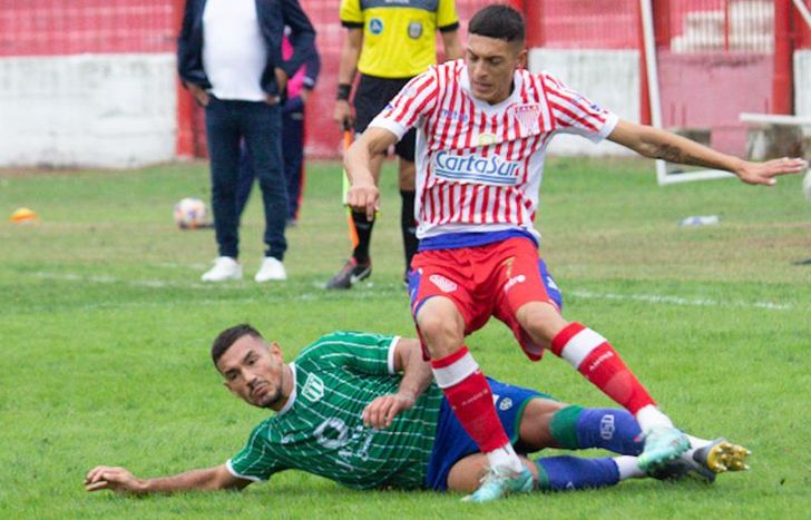 Matías González en un intento del local.