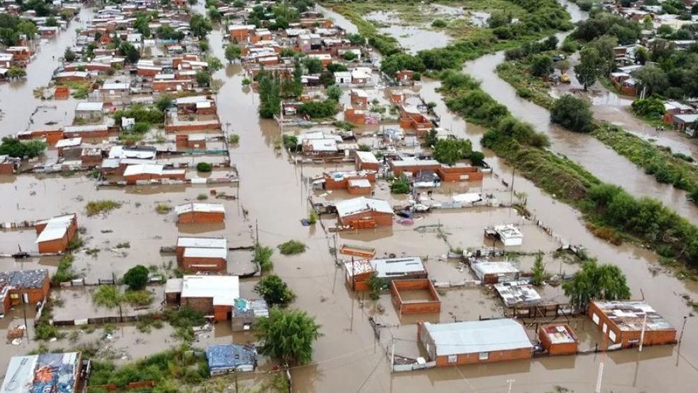 El agua causó estragos en Bahía Blanca.
