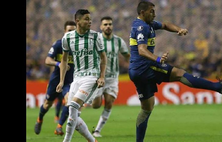 Ramón Ábila estará en el ataque de Boca, que recibirá a Palmeiras en La Bombonera.