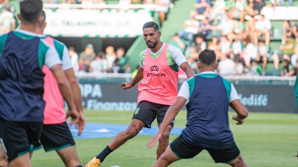 Maciel, seguridad defensiva para Banfield.
