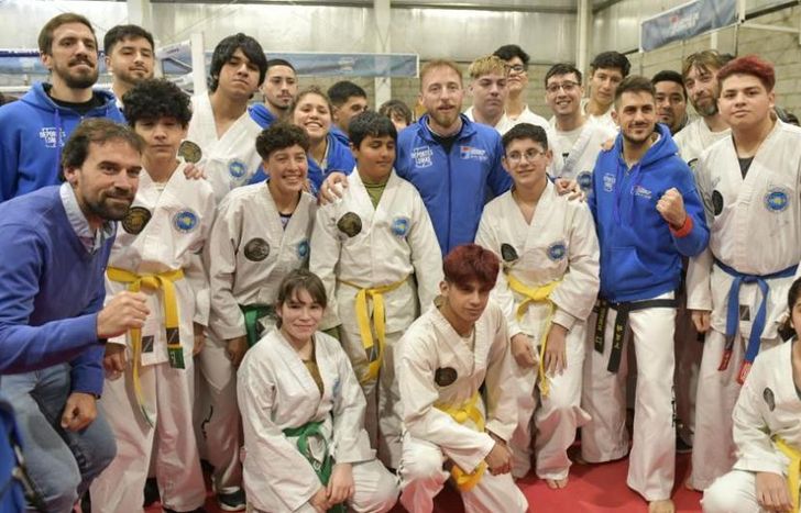 Organizaron un encuentro con 200 deportistas lomenses.