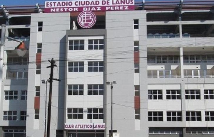 Lanús fue inhibido por la FIFA: qué dicen desde el club.