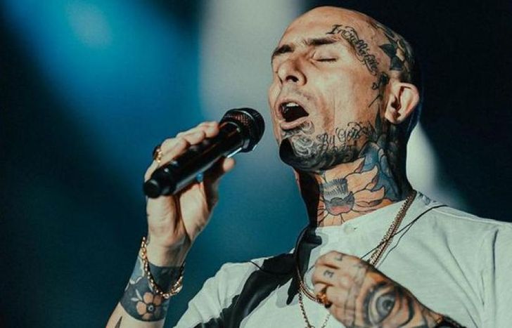 El cantante de Ke Personajes, en medio de un escándalo.