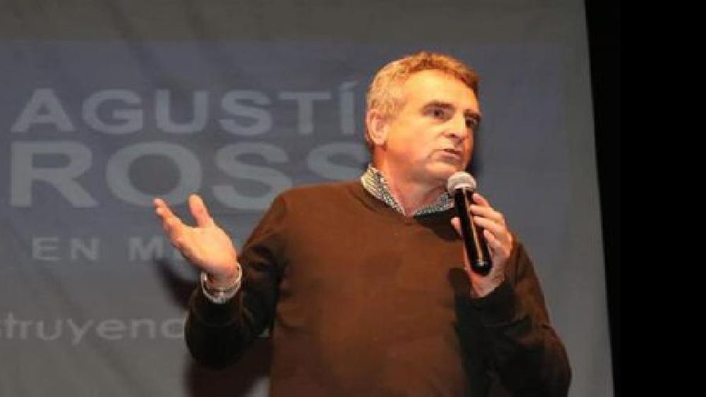 Agustín Rossi ya se prueba el traje de candidato
