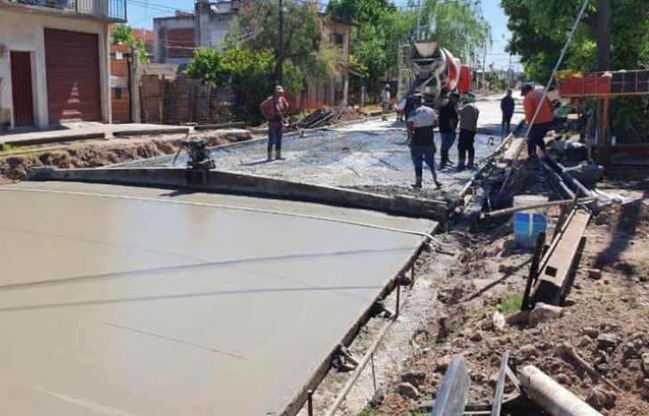 Albertina sumará 20 cuadras de asfalto.