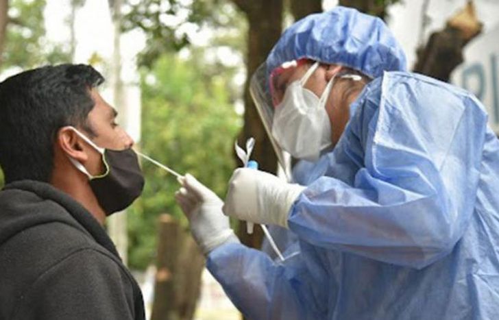Confirman poco menos de 2 mil casos de Covid en 24 horas.