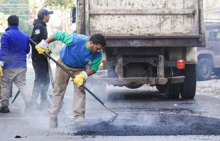 Arreglos en la calle Cochabamba, de Banfield Este.