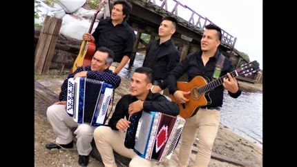 Dos referentes del chamamé se presentarán gratis en el Teatro del Municipio de Lomas de Zamora. Dos referentes del chamamé se presentarán gratis en el Teatro del Municipio de Lomas de Zamora.