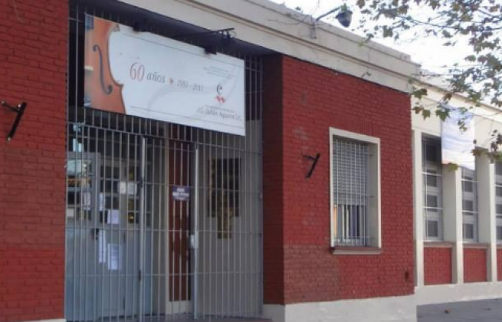 La sede está ubicada en Yrigoyen 7652.