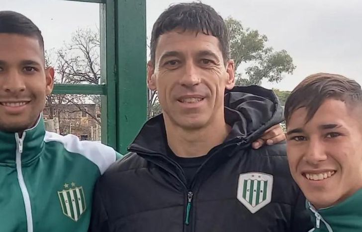 Matías Carnival coordina el fútbol infantil de Banfield desde 2019.