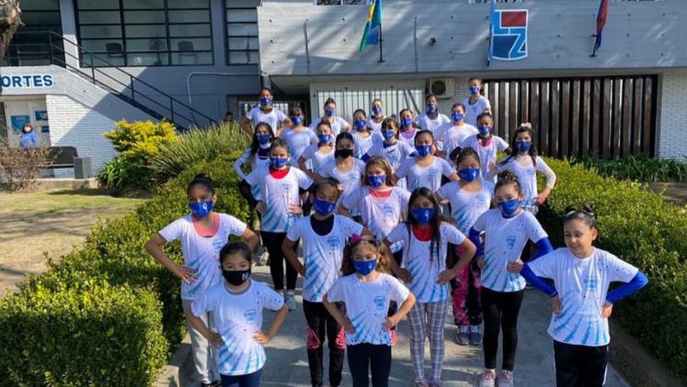 Las patinadoras de Lomas viajaron a José C. Paz.