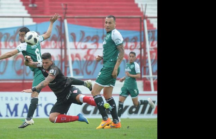 El delantero, por una distensión muscular, se pierde el duelo con Ferro.