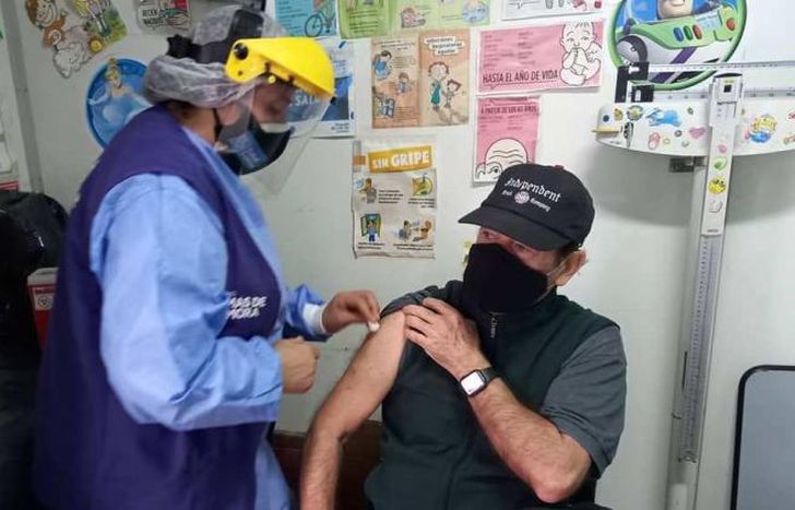 La atención es por orden de llegada.