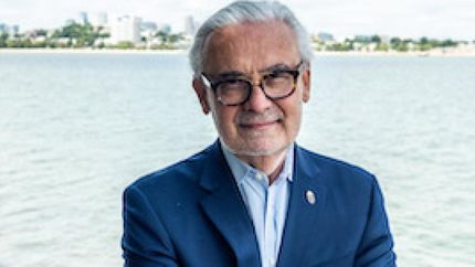 Vivió en pleno centro de Lomas hasta que emigró hacia Estados Unidos.