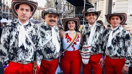 El grupo lomense se reinventó y pisa fuerte en la movida.