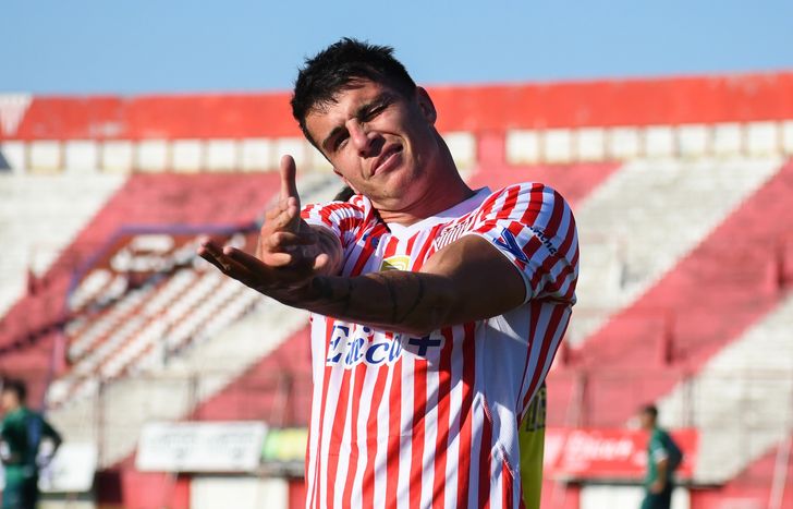 Nazareno Pompei anotó dos goles en Los Andes.