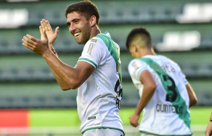 Álvarez celebra su tercer gol en la Copa de la Liga.