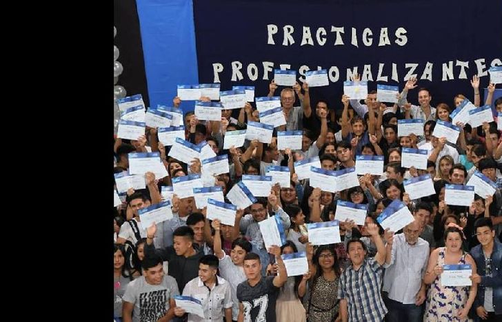 los chicos hicieron experiencias y fueron reconocidos.