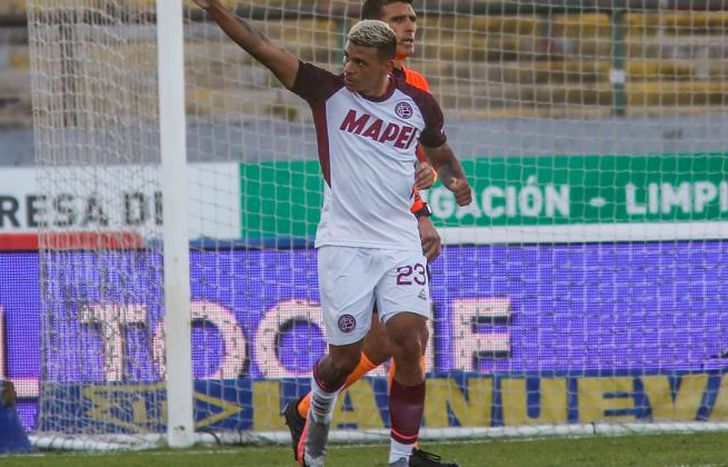 Vera fue la figura y marcó el segundo gol de Lanús.