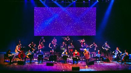 La orquesta llega a Lomas.