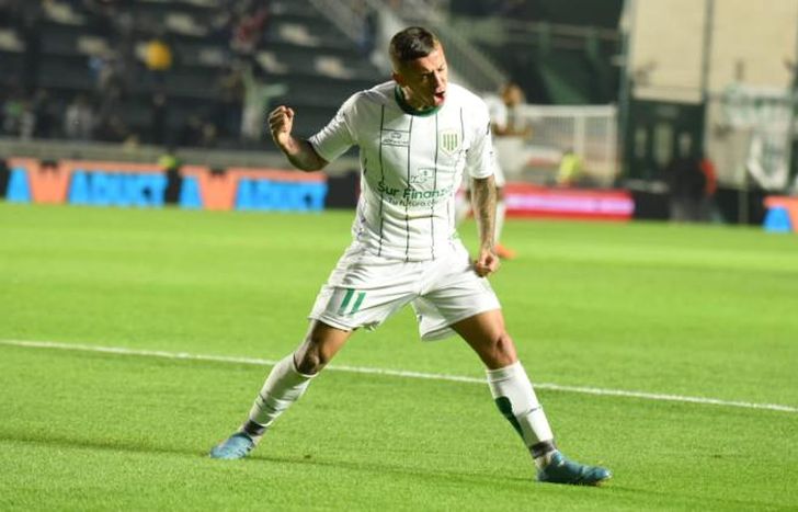 El grito de Urzi en el comienzo de la noche.