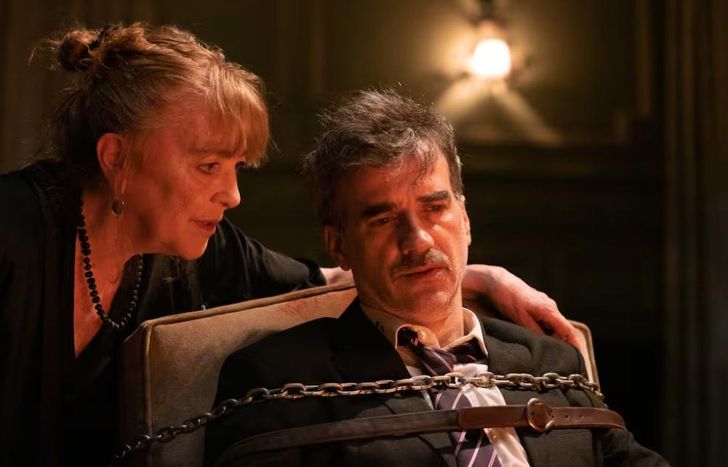 Carmen Maura y Daniel Hendler, en escena.