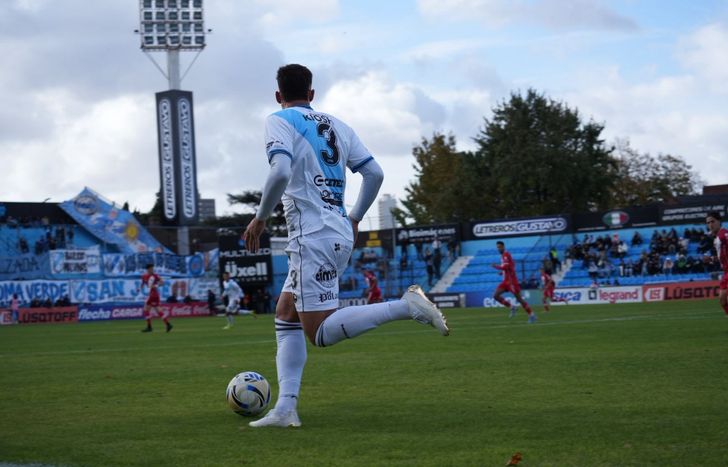 La derrota de Temperley ante Deportivo Maipú se ubica dentro de las peores de su historia.