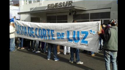 “Con el barrio pedimos que se lleven a cabo las obras de cableado subterráneo como en otros lugares”, remarcó beatriz michel, vecina de la calle saladillo.