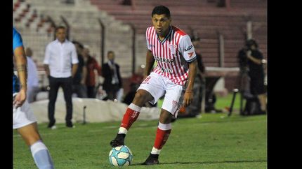 siguen las renovaciones: ahora firmo daniel ibanez siguen las renovaciones: ahora firmo daniel ibanez
