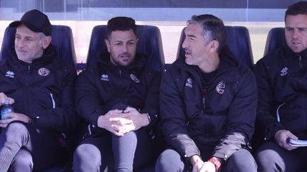 Rodrigo Acosta no consigue cambiar el rumo de un golpeado Lanús. Rodrigo Acosta no consigue cambiar el rumo de un golpeado Lanús.