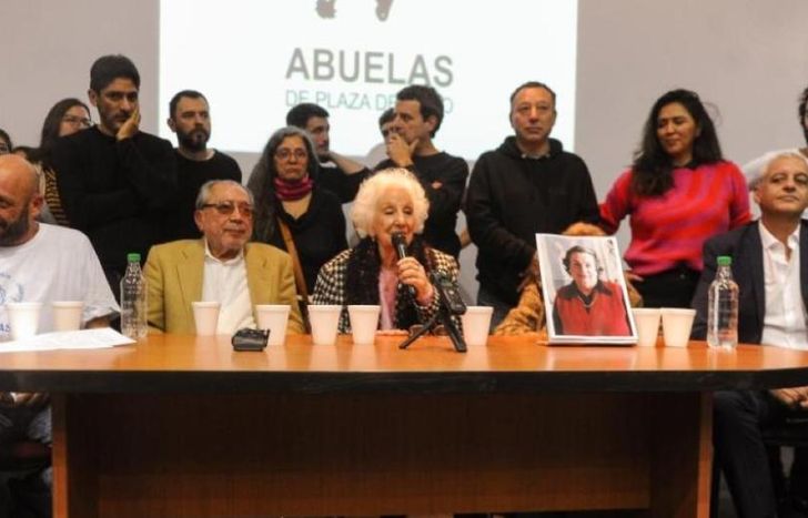 El momento en que anunciaban la restitución del nieto 133, en julio.