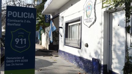 El agresor fue llevado a la Comisaría 2da de Lomas de Zamora. El agresor fue llevado a la Comisaría 2da de Lomas de Zamora.