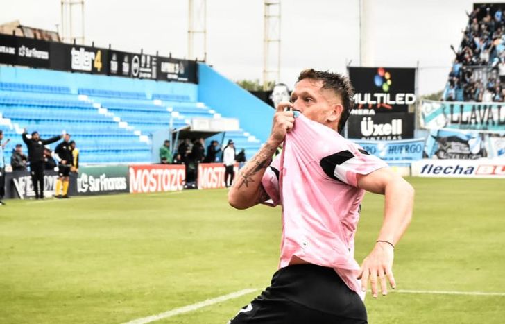 Brandán no dudó en continuar en Temperley.