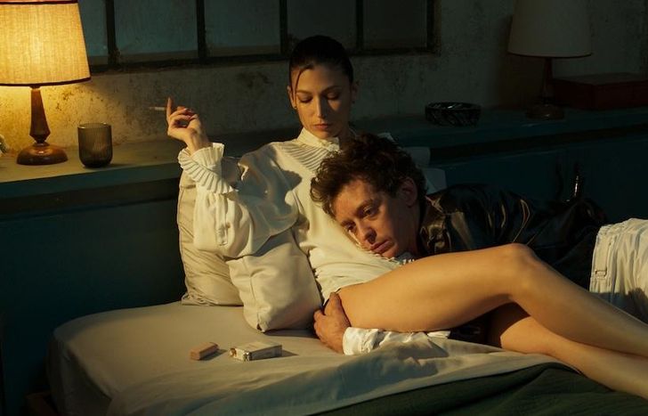 Nahuel Pérez Biscayart y Úrsula Corberó.