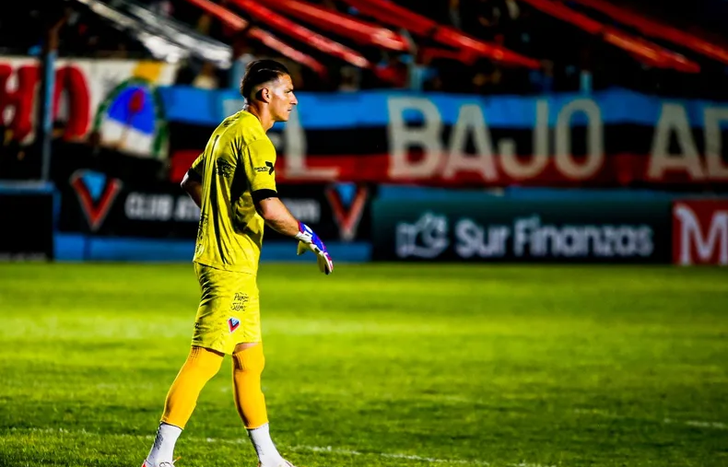 Sebastián Giovini acumula 40 partidos oficiales con la camiseta de Brown de Adrogué.
