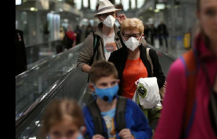 Se trata de una mujer que viajó a China y contagió a su marido en Estados Unidos.