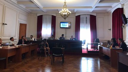 Audiencia en el Tribunal Oral en lo Criminal Nº 1 de La Plata.