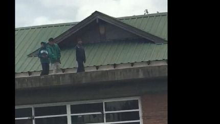 tres menores fueron los que atacaron al alumnado.